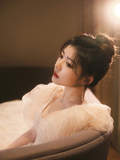 赖美云
