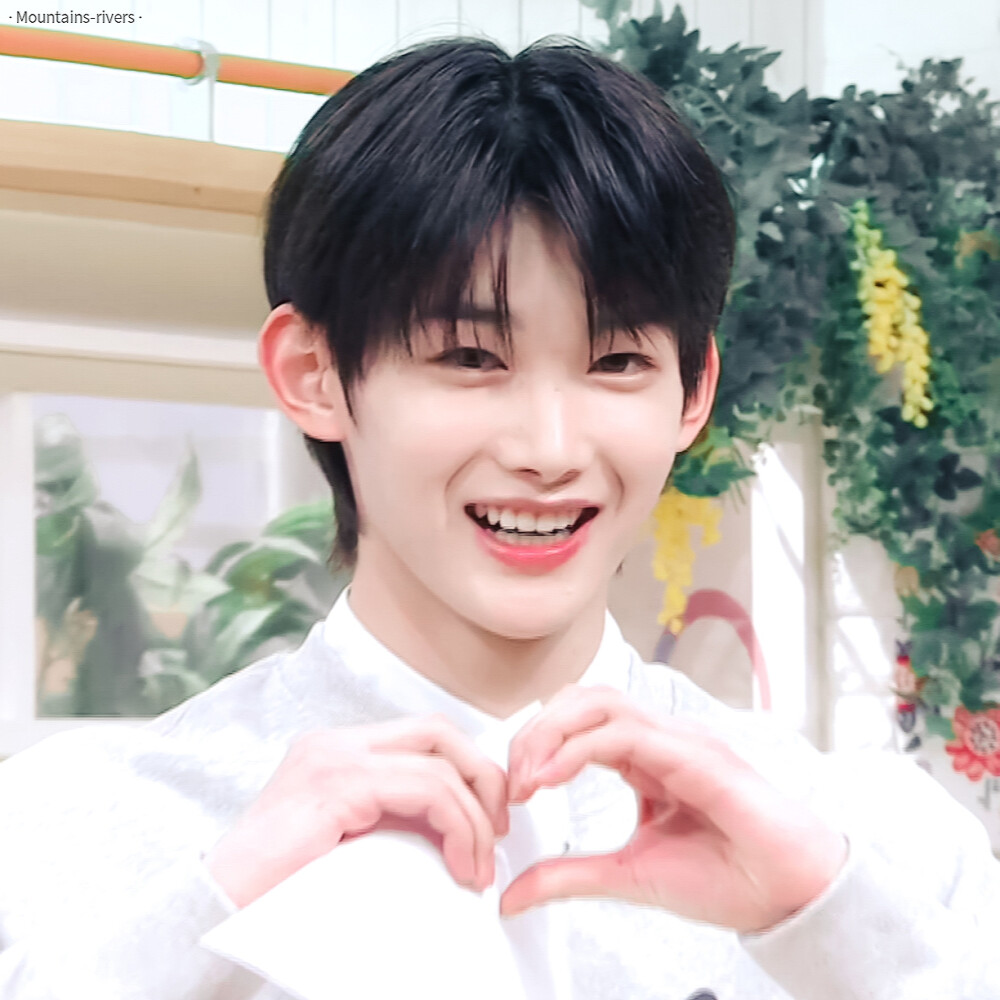  JO ❃'▶ 傾いて降る星の光✧*