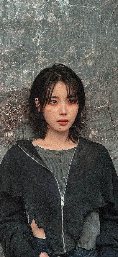 IU