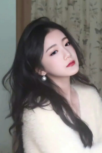 只是贪恋窗外好风景
#陶桃