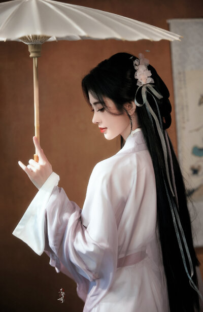 ▪鞠婧祎
cr.青雾橘