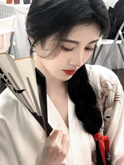 ▪鞠婧祎
cr.青雾橘