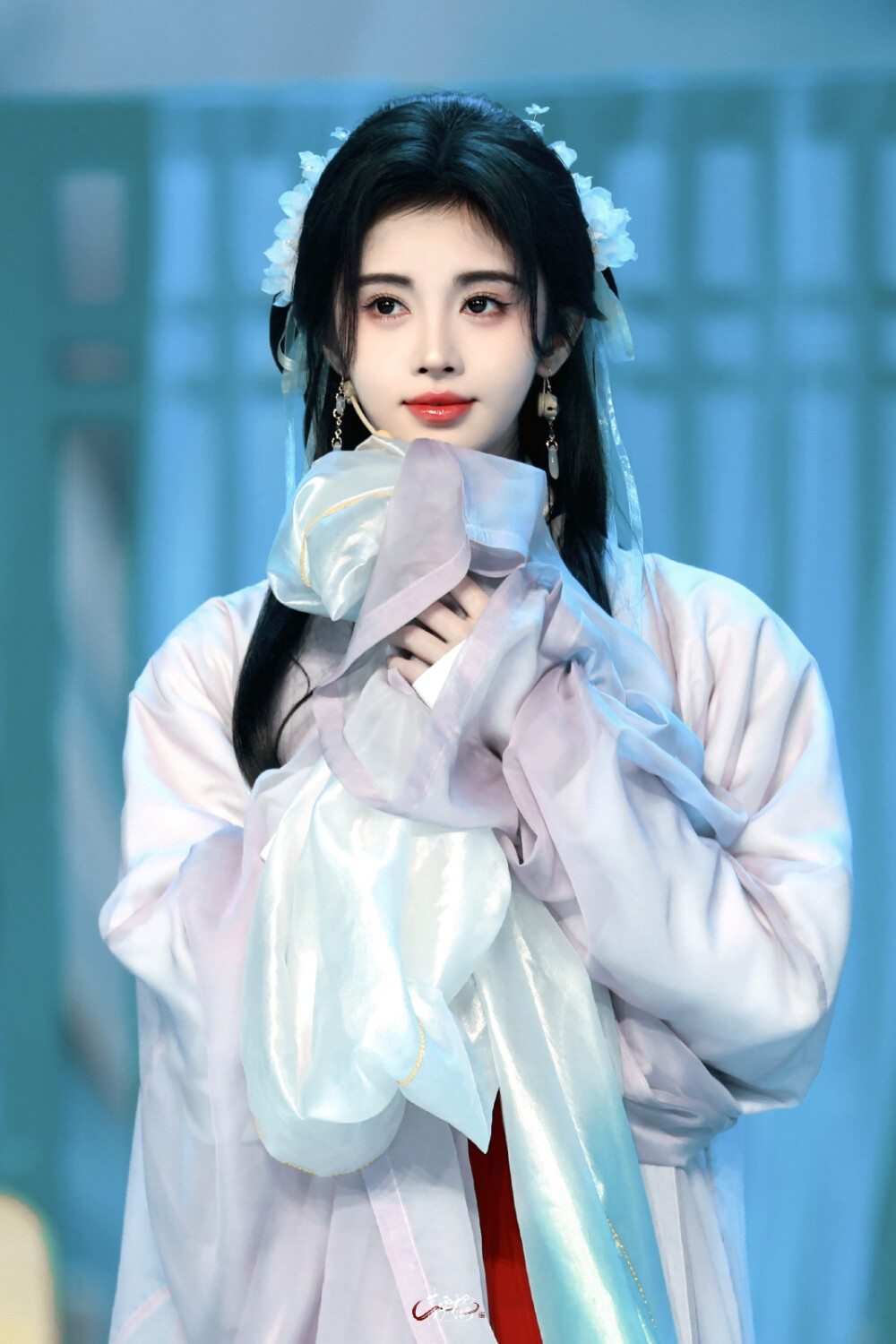 ▪鞠婧祎
cr.青雾橘