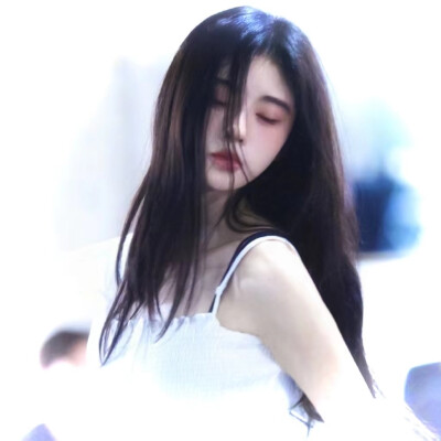 ...남색 벨벳:蓝丝绒舞曲＂Giura sulla morte.