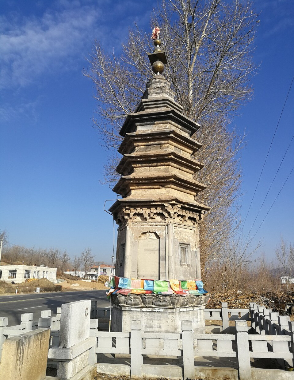 辽建平美公灵塔
