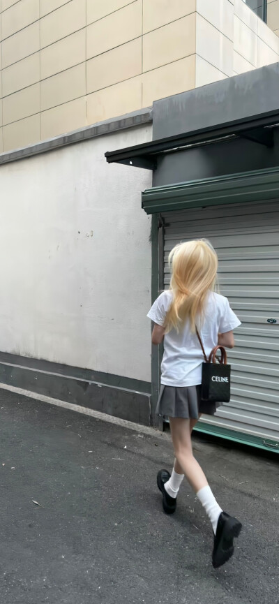 梧桐诗没有结尾