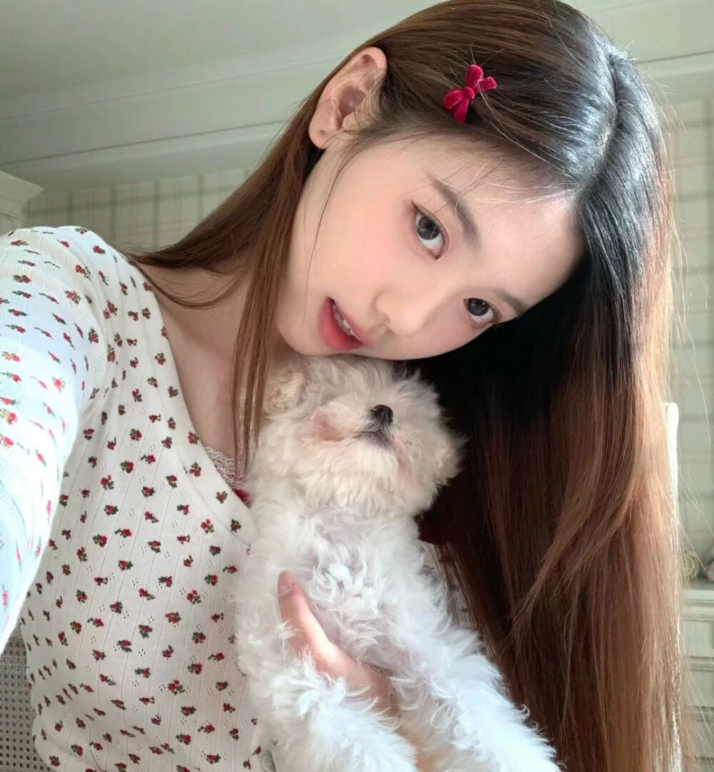 女生头像喜欢点赞关注收藏