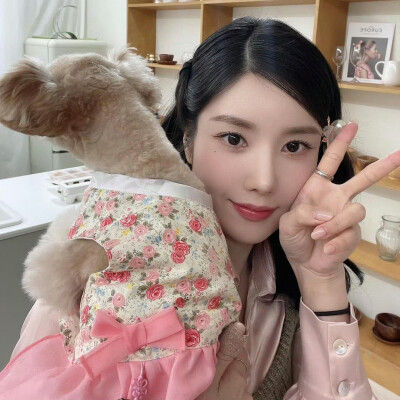 权恩妃