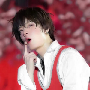 yuta ‘ Cherry Bomb