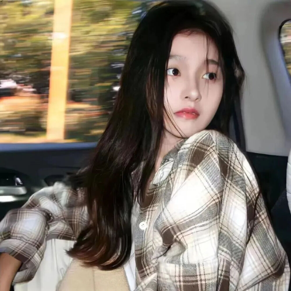 “自给自足的光永远不会暗”（女头）