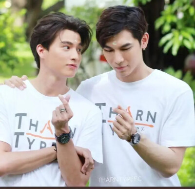 缪糕mewgulf
缪苏帕mew+糕卡娜gulf