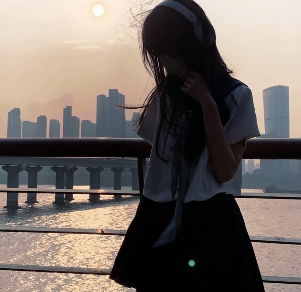 “在心里种花，人生才不会荒芜。”