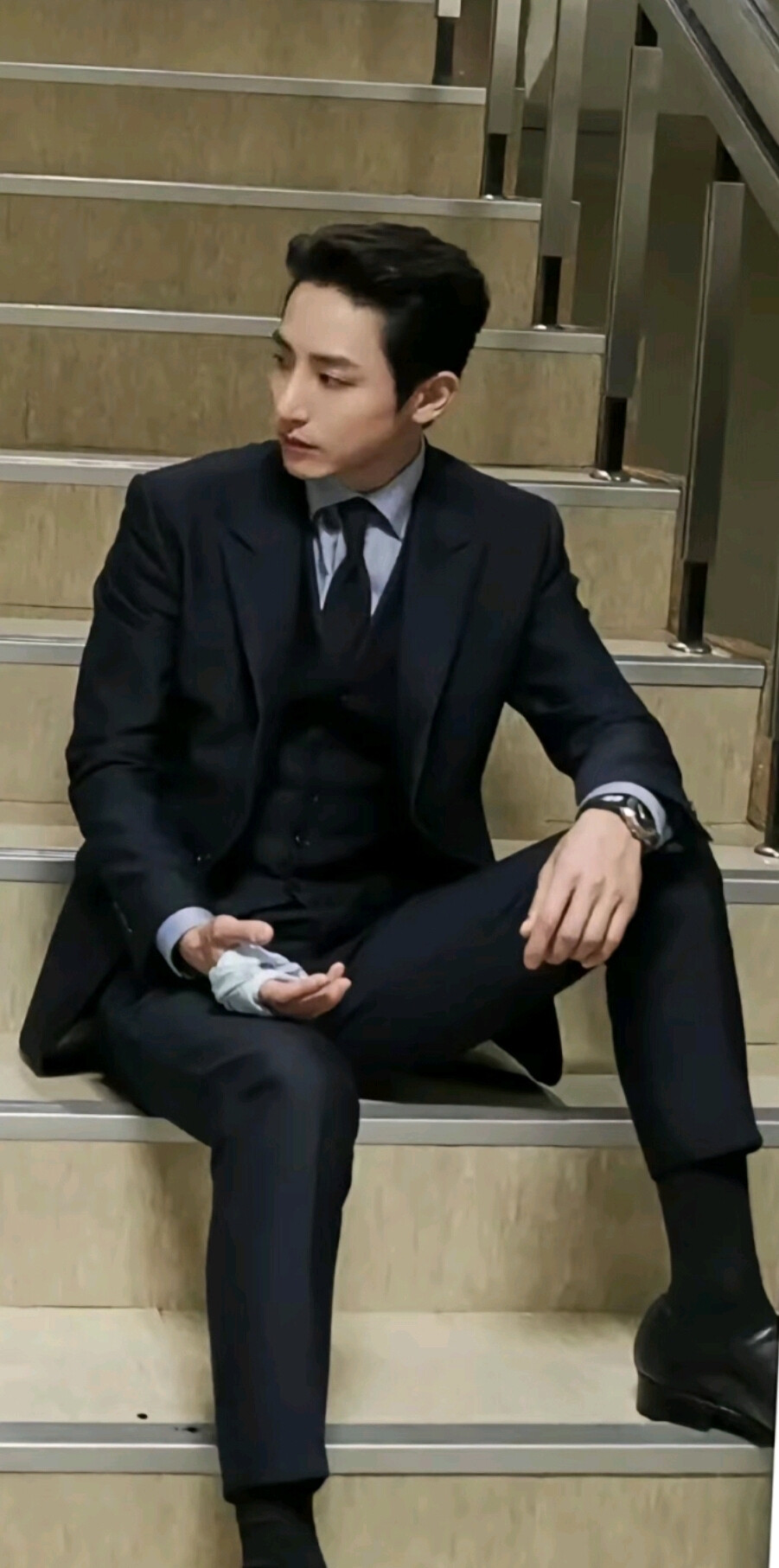 LEE SOO HYUK