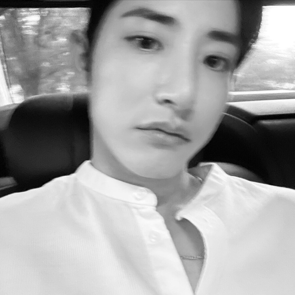 LEE SOO HYUK