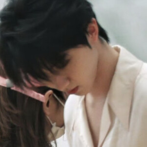 失去和拥有都由不得我