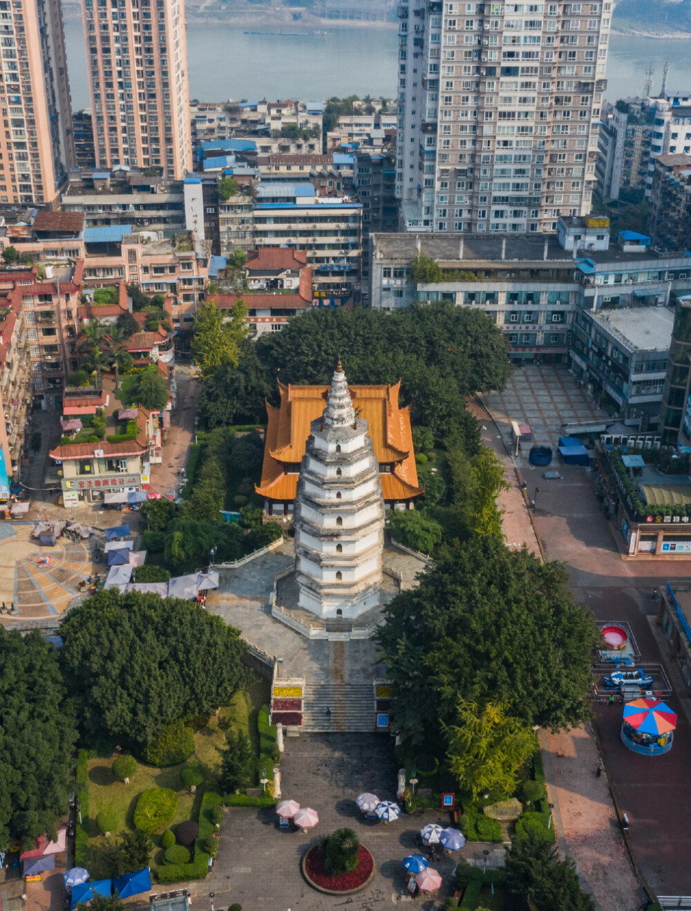 川 泸州 报恩塔