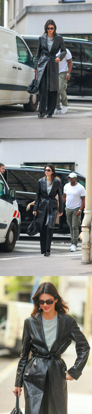Kendall Jenner in Paris 街拍 OOTD
weibo@41Fit_