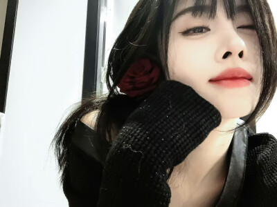 ▪鞠婧祎
cr.青雾橘