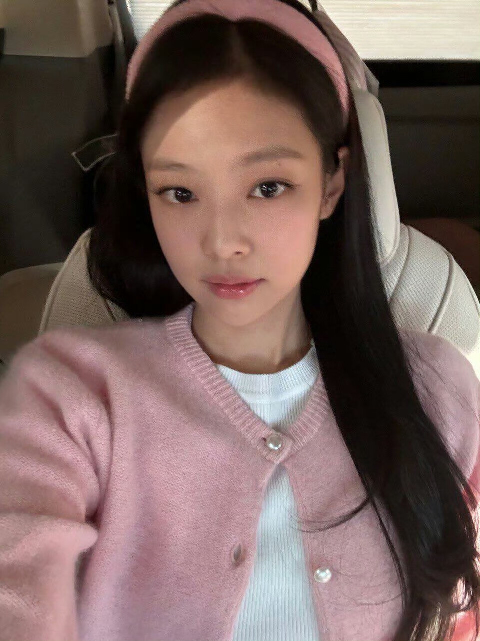 金智妮 JENNIE