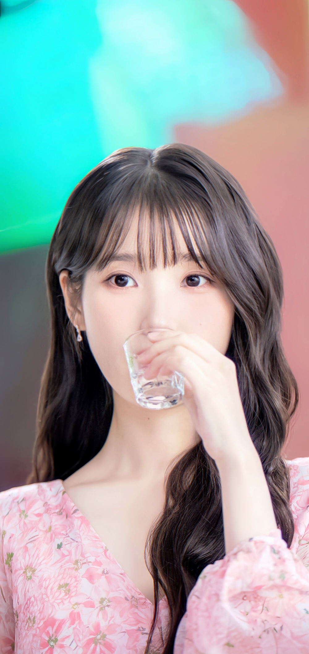 IU | 真露烧酒
cr:窥见银河星雾