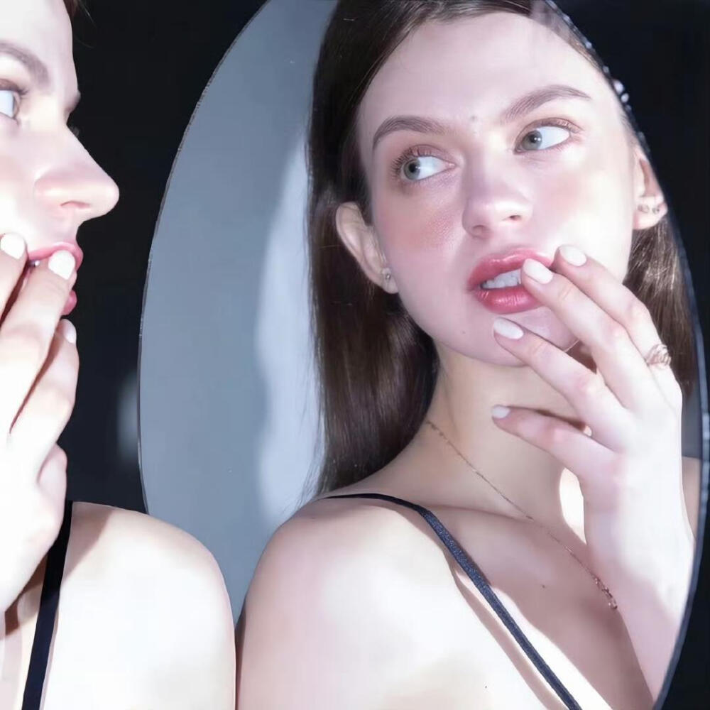 一组wechat欧美女生头像