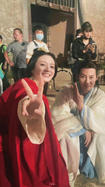 #电视剧古相思曲#
仿若昨日檐下初逢，十年醉一梦。 ​​​
cr@falling良夜