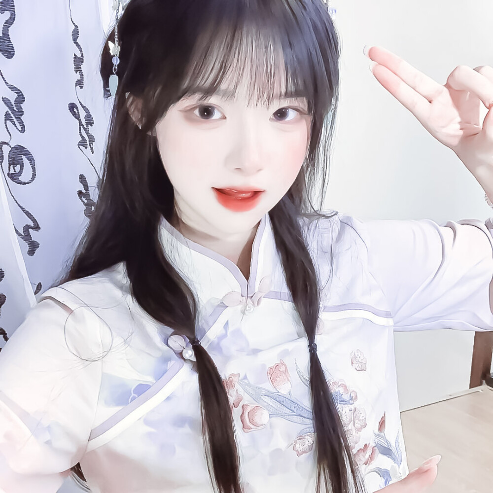 女生头像
原截冷酒