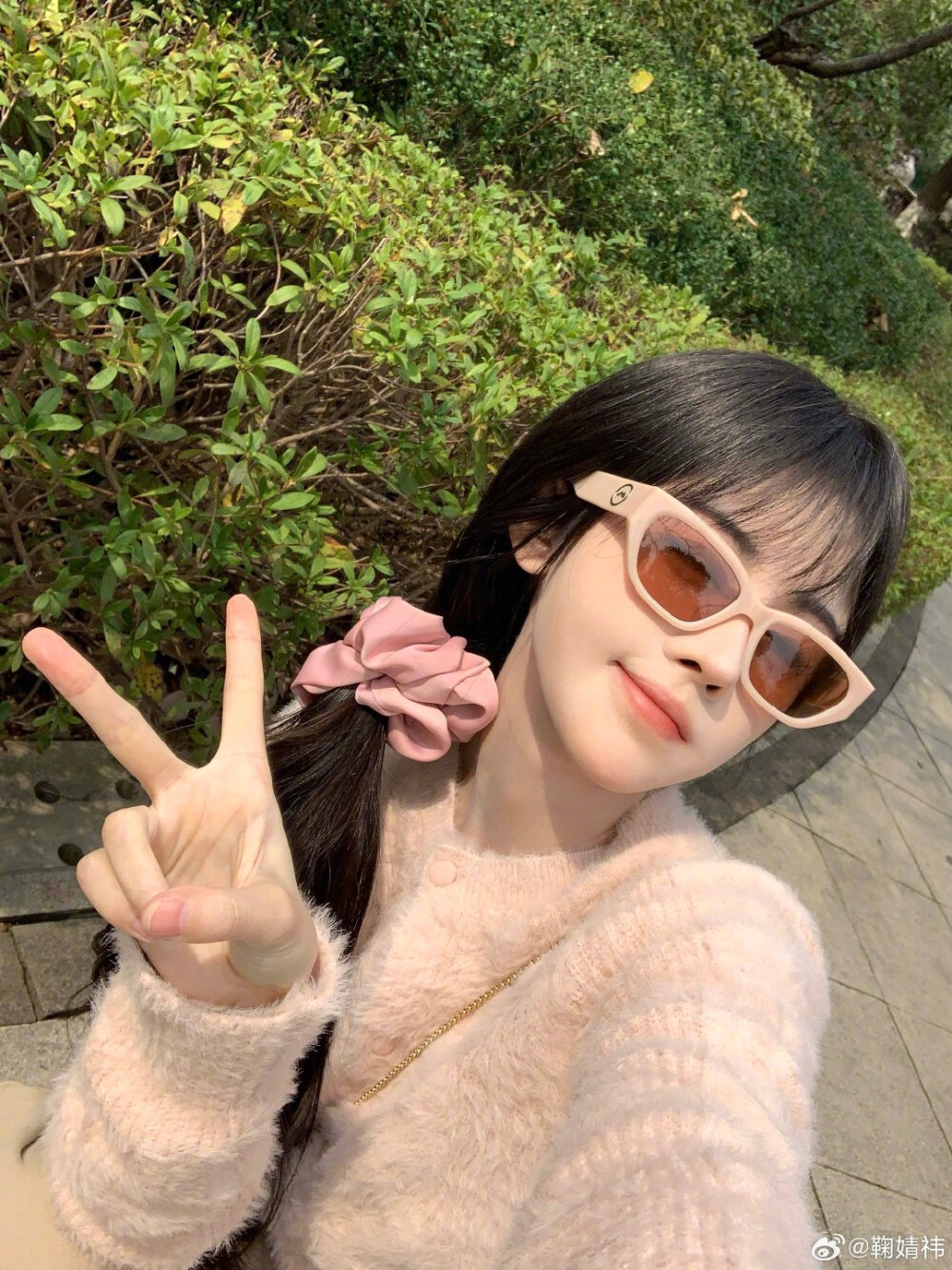 鞠婧祎早期或现在照片