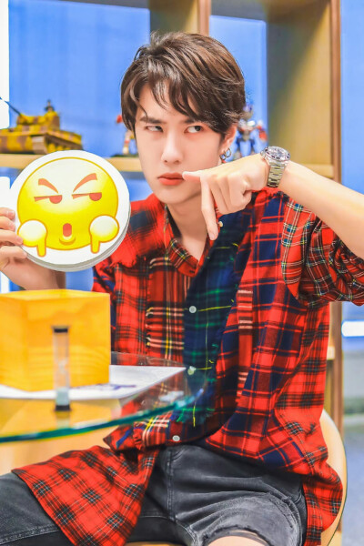 (*´I`*)王甜甜(˵¯͒〰¯͒˵)