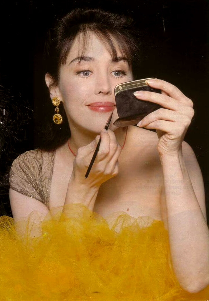 Isabelle Adjani ，1990s