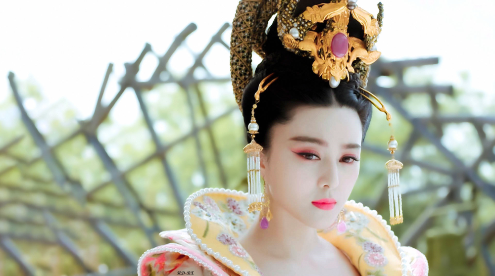 范冰冰 | 武媚娘
cr:HD-BX甜心