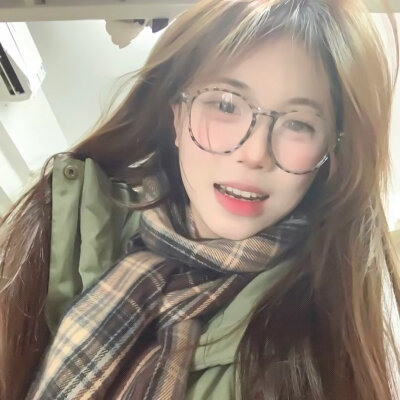 你们都是装的 姐是真的可爱♡(Ξ◕◡◕Ξ)♡