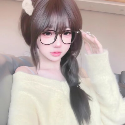 你们都是装的 姐是真的可爱♡(Ξ◕◡◕Ξ)♡