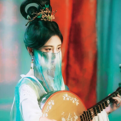 “采薇”亦作“芷”