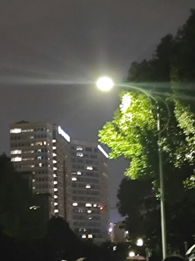 夜晚 路灯