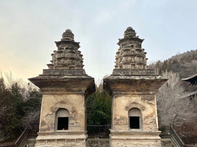 晋 太原开化寺连理塔