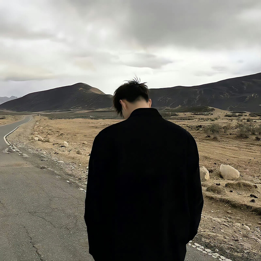 极致自由氛围感不露脸男生头像​​​