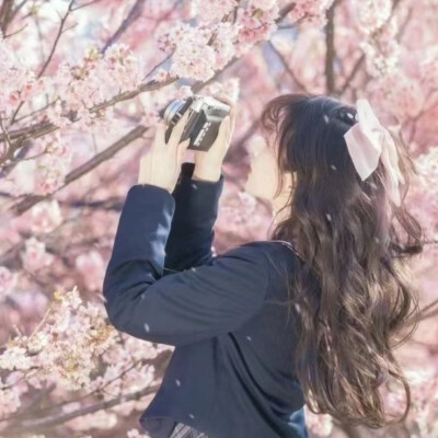 动漫。黑白情侣