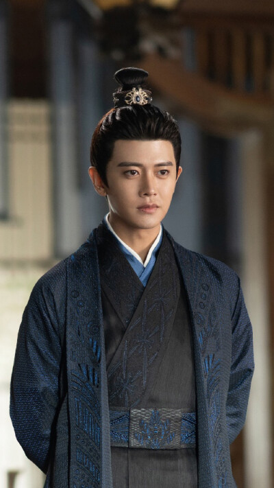 大房嫡子——大哥
住处：临风居
顾沛琛 （正四品-兵部侍郎）
