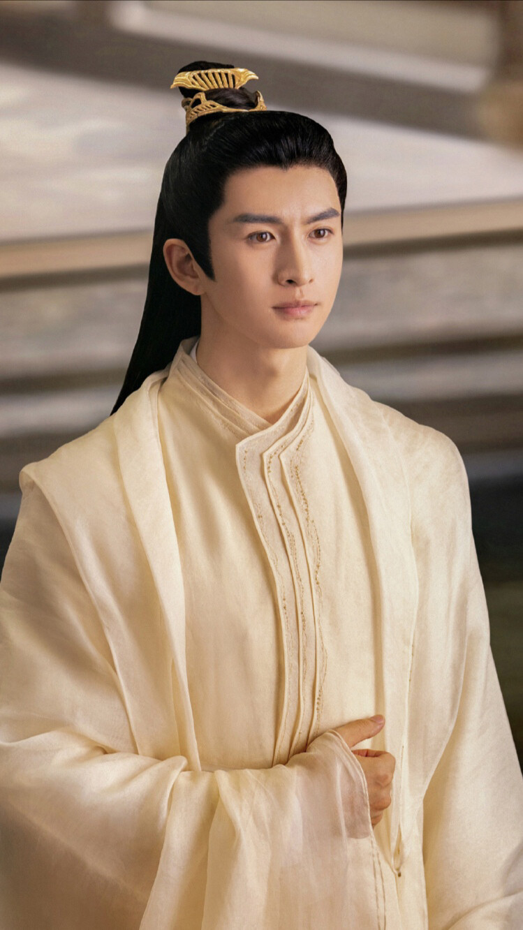 大房嫡次子——老三
住处：听雨楼
顾景珩 （暗楼之主-暗杀情报）
