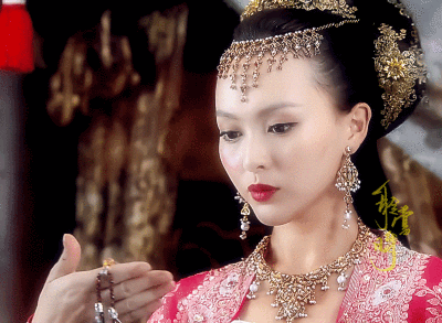 唐嫣 | 独孤宁珂
cr:最光阴_聆莺时