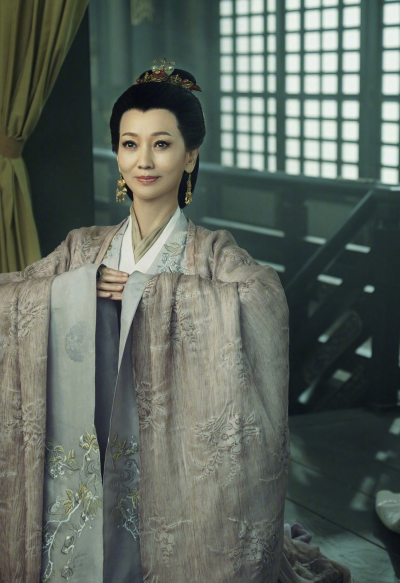 住处：观妙园
大儿媳-白若楠 （大夫人-丞相独女）