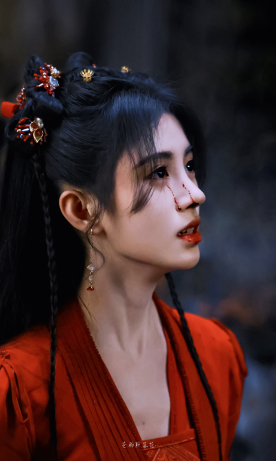 鞠婧祎 | 韩菱纱
cr:苍狗照落花