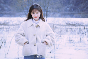 郑合惠子
冬季写真
蓝白配色
