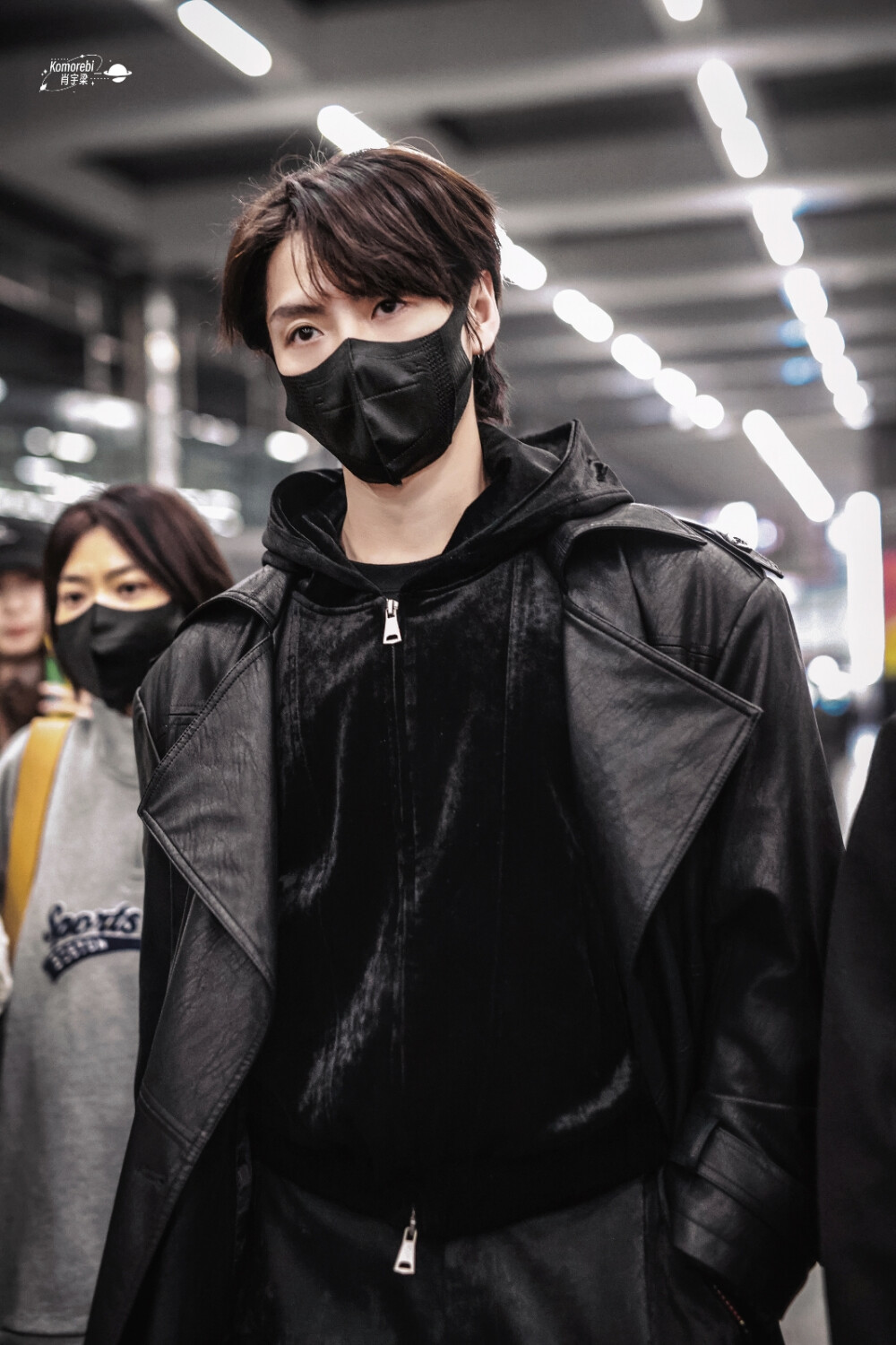 肖宇梁 240327 机场 cr:logo