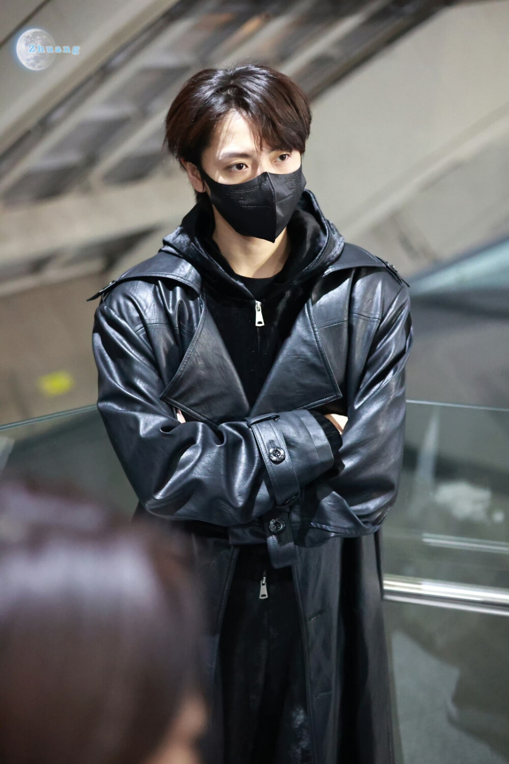 肖宇梁 240327 机场 cr:logo