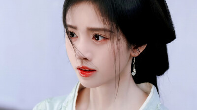 《花间令》杨采薇