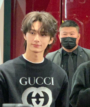 文俊尼