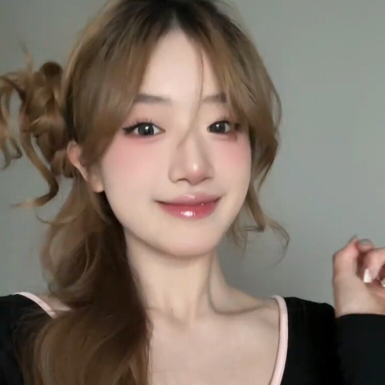 胡馨尹
