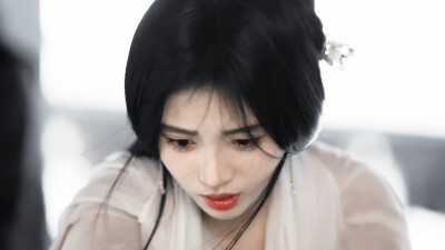 《花间令》杨采薇
